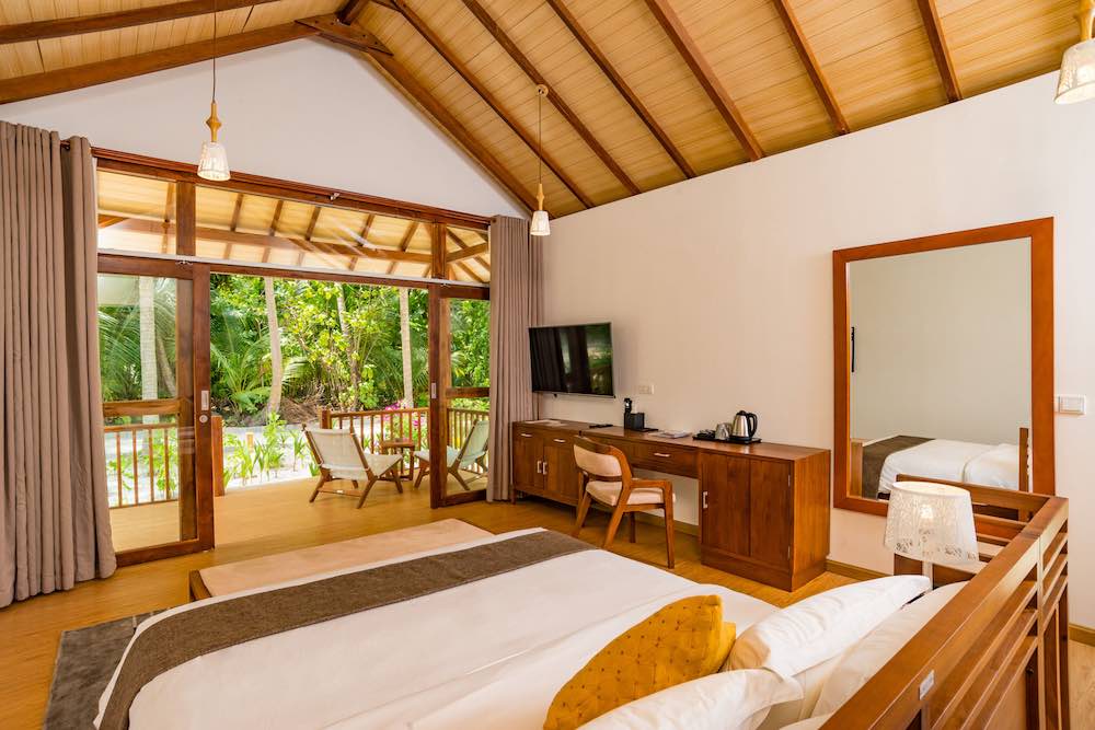 Deluxe Garden Villa at Fiyavalhu Resort, view 3